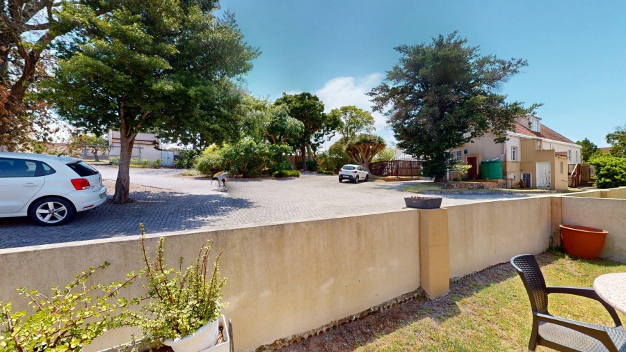 2 Bedroom Property for Sale in Kabega Park Eastern Cape